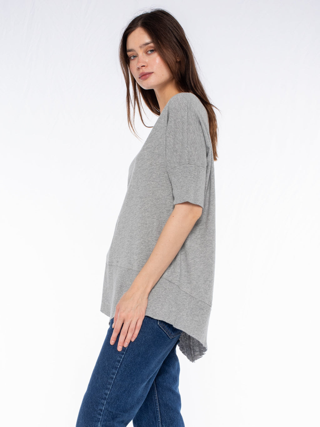 V-Neck Short Sleeve Tee w/ Rib Slanted Hem