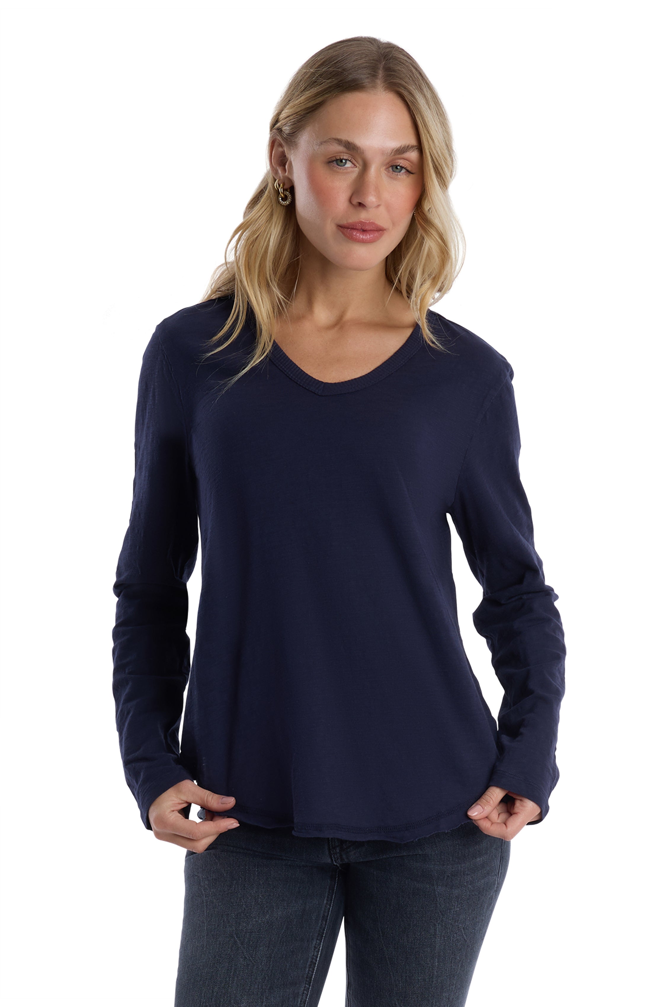 Long Sleeve V-Neck w/ Raw Hem Shirttail