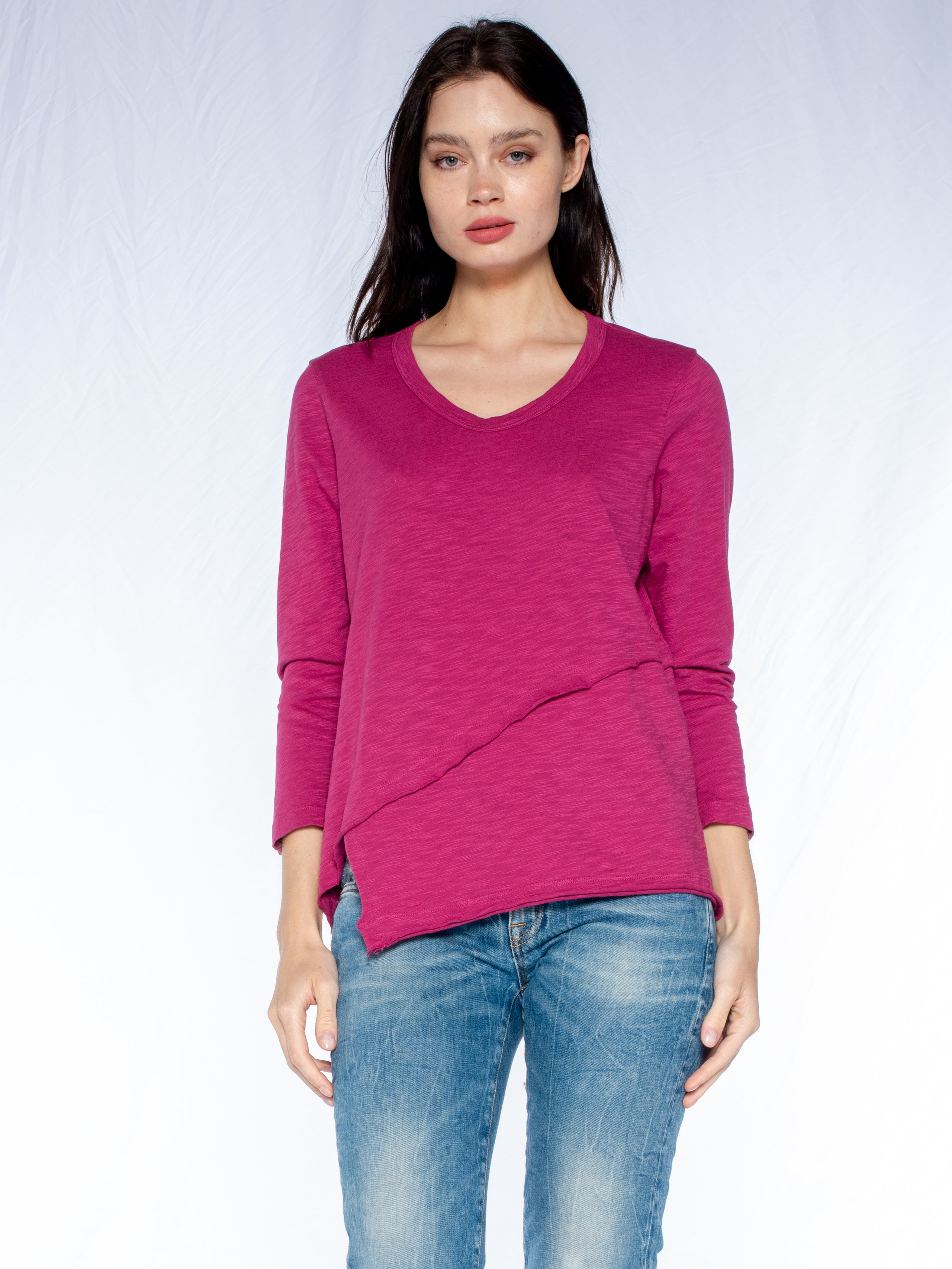 Crew 3/4 Sleeve EZ Cross Over Hem Shirt