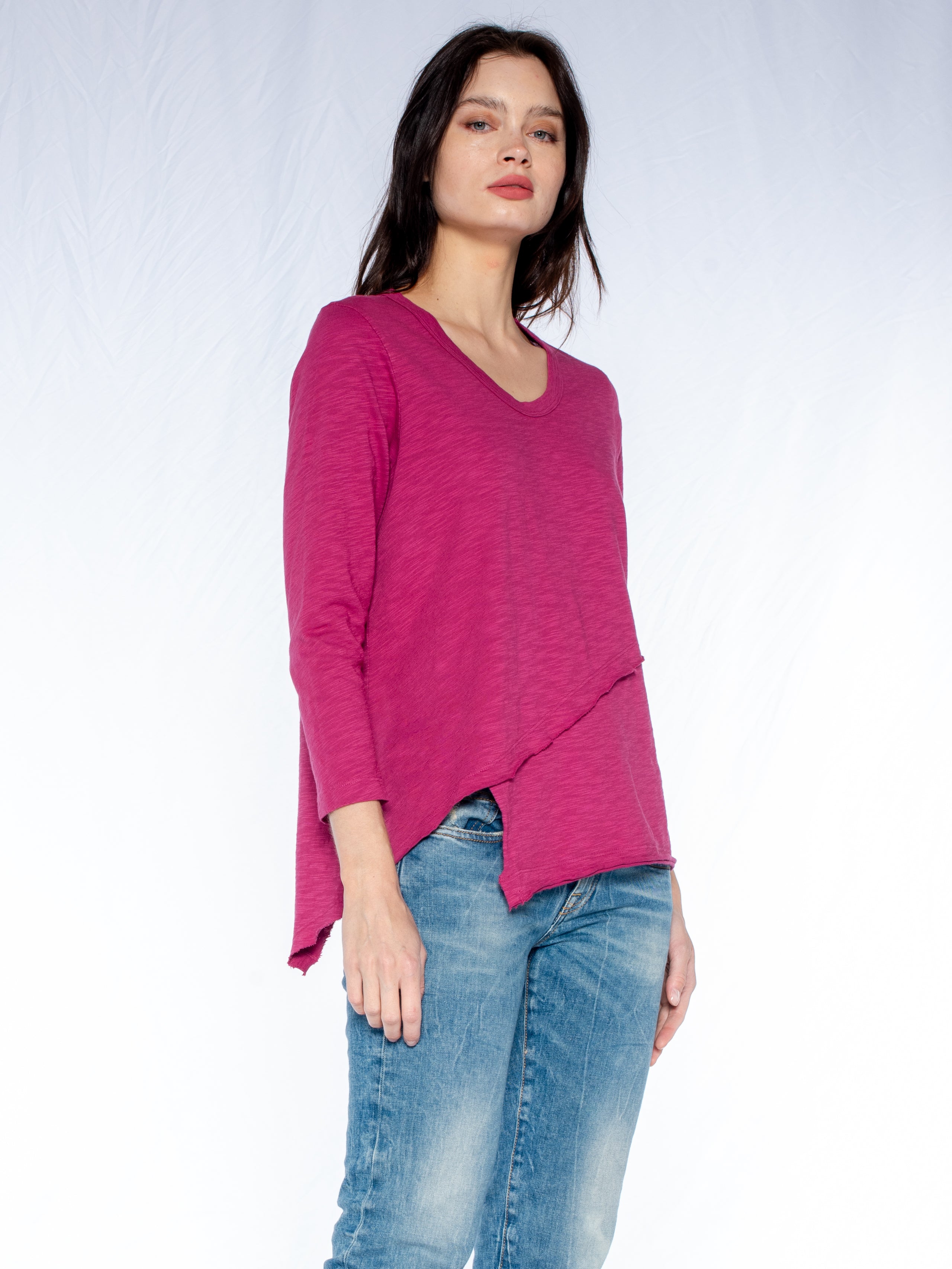Crew 3/4 Sleeve EZ Cross Over Hem Shirt