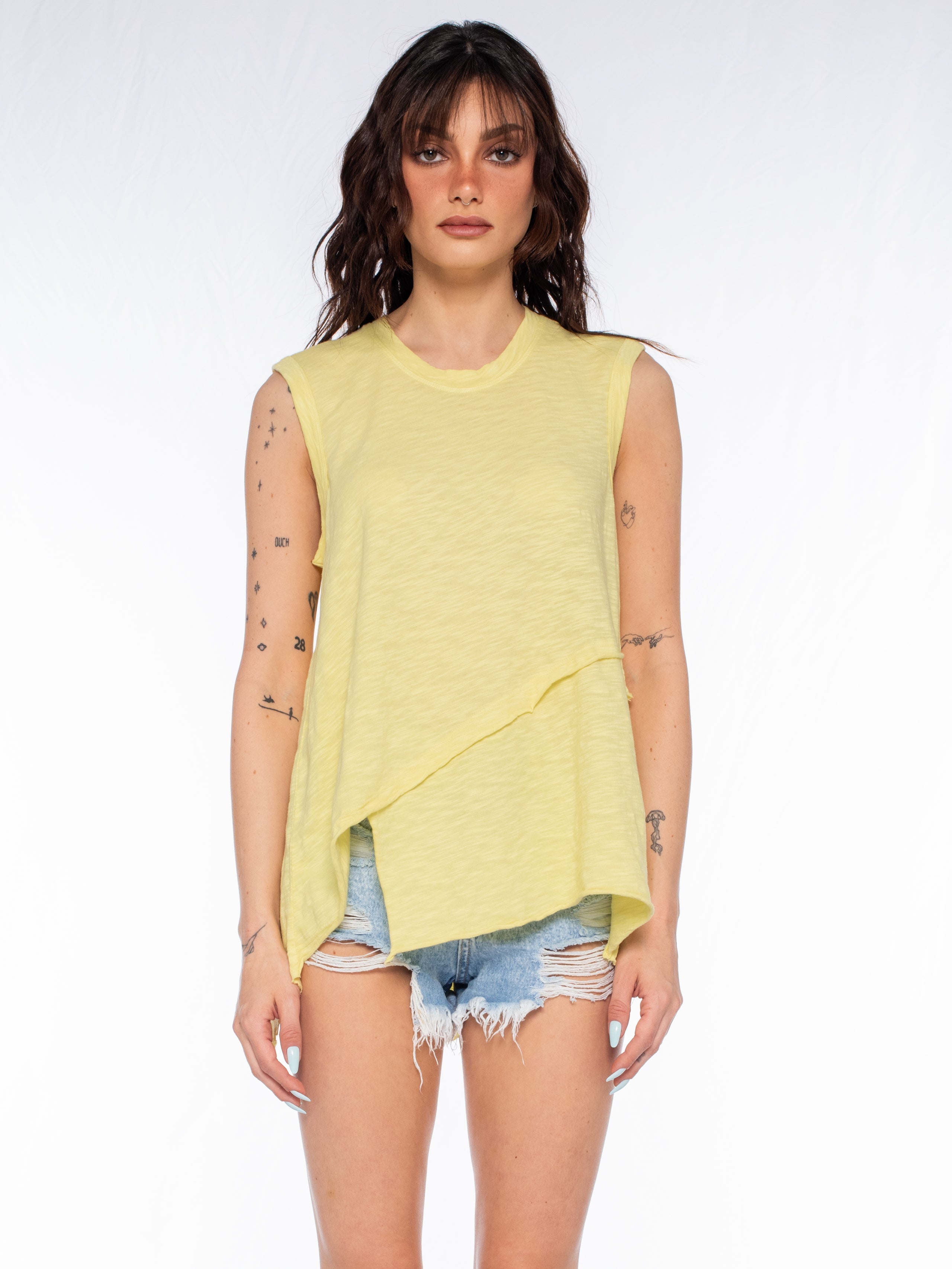 Crossover Hem Shirttail Shell