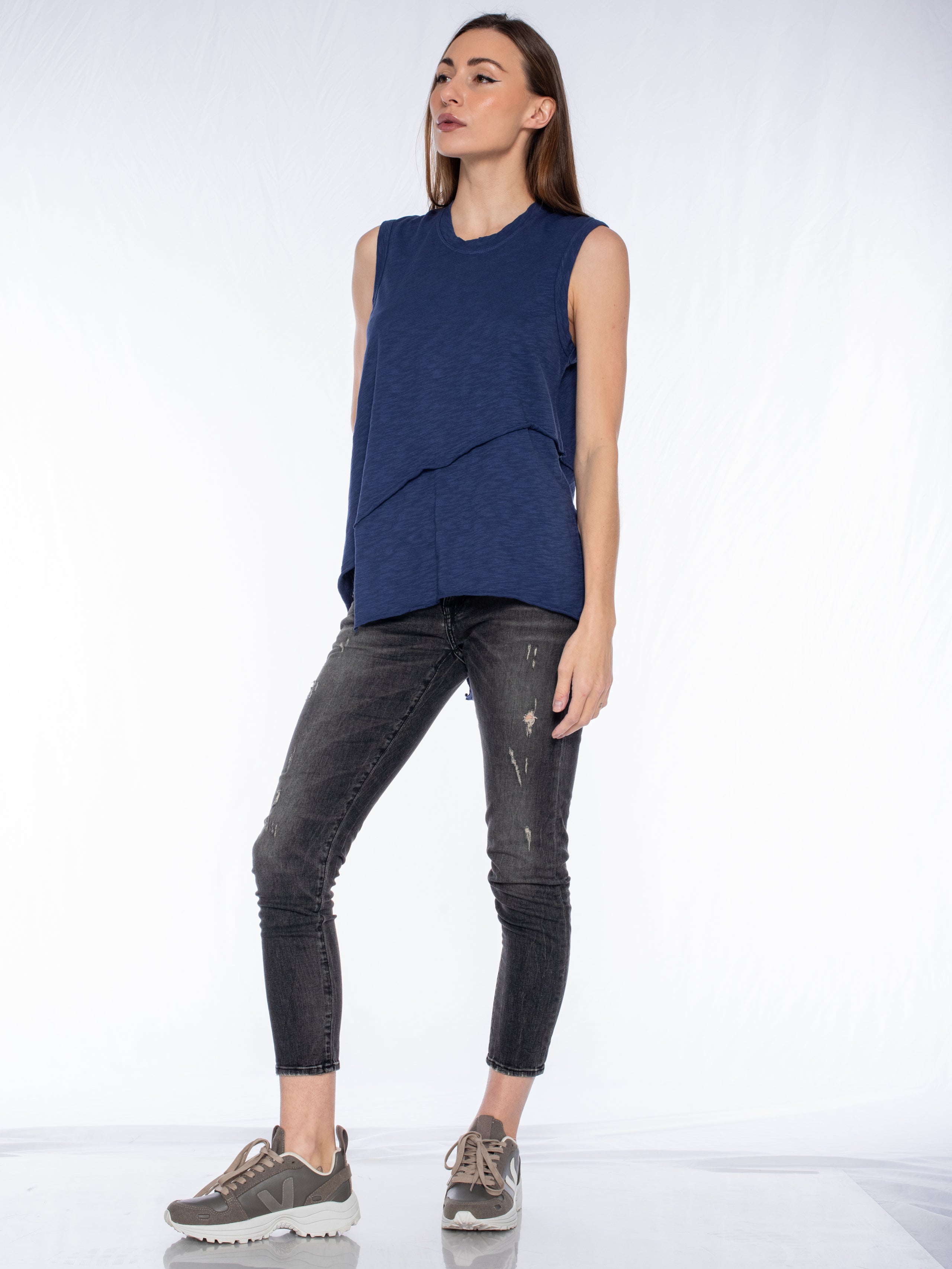 Crossover Hem Shirttail Shell