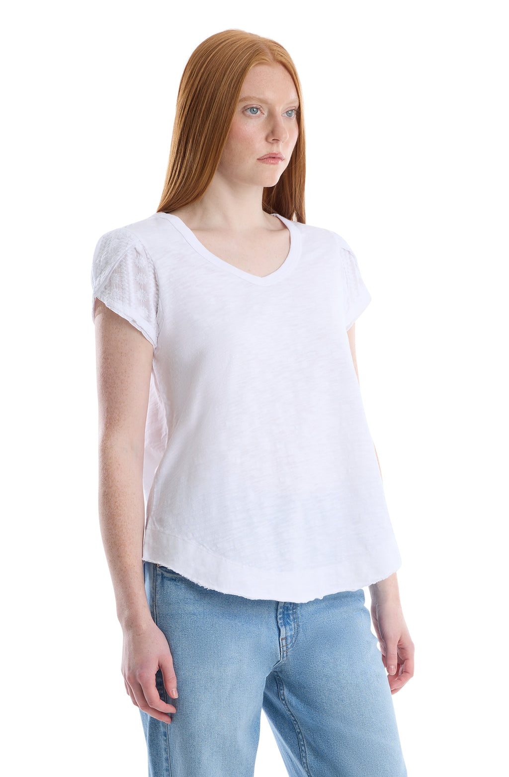 Eyelet overlap cap sleeve