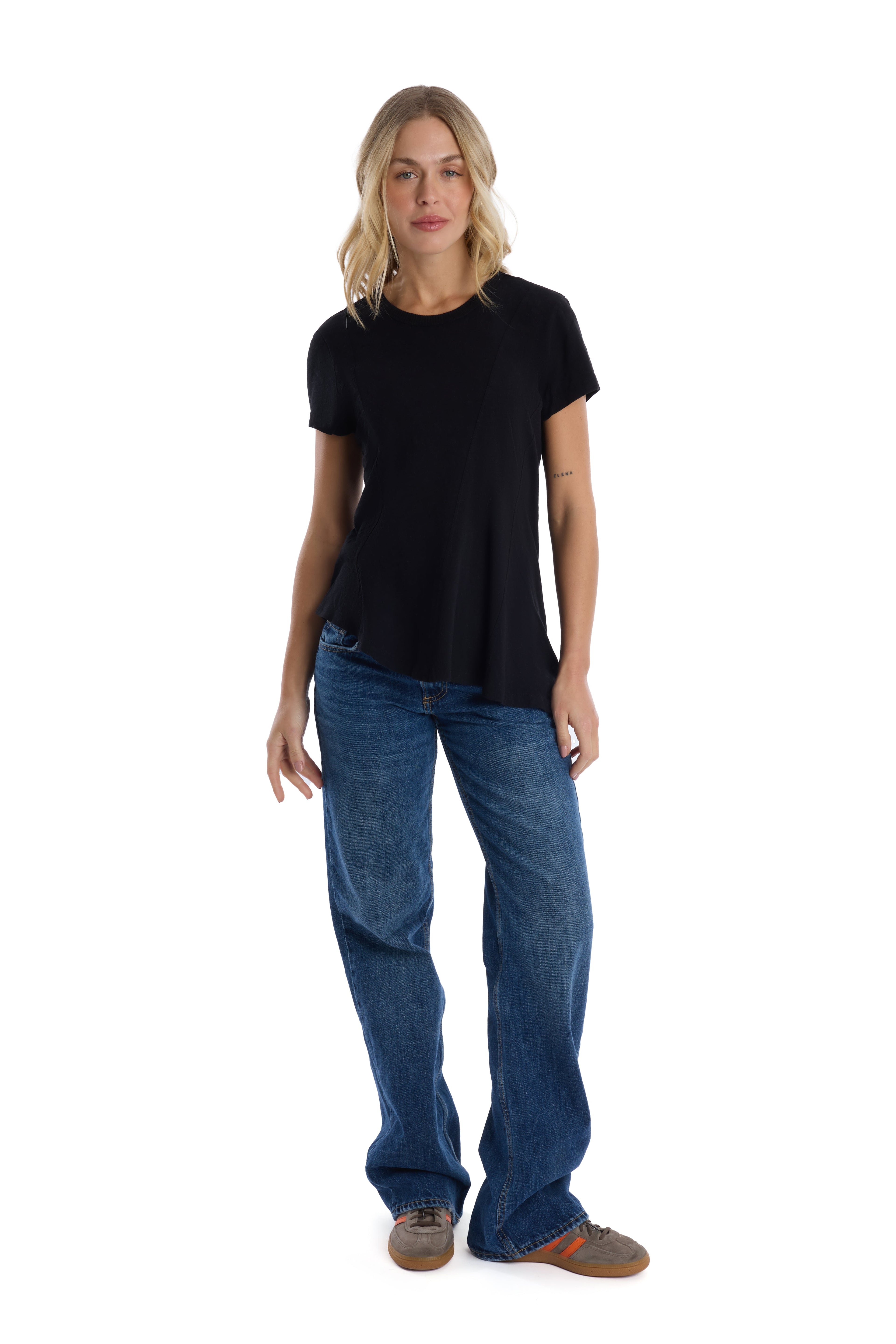 Round neck short sleeve tee