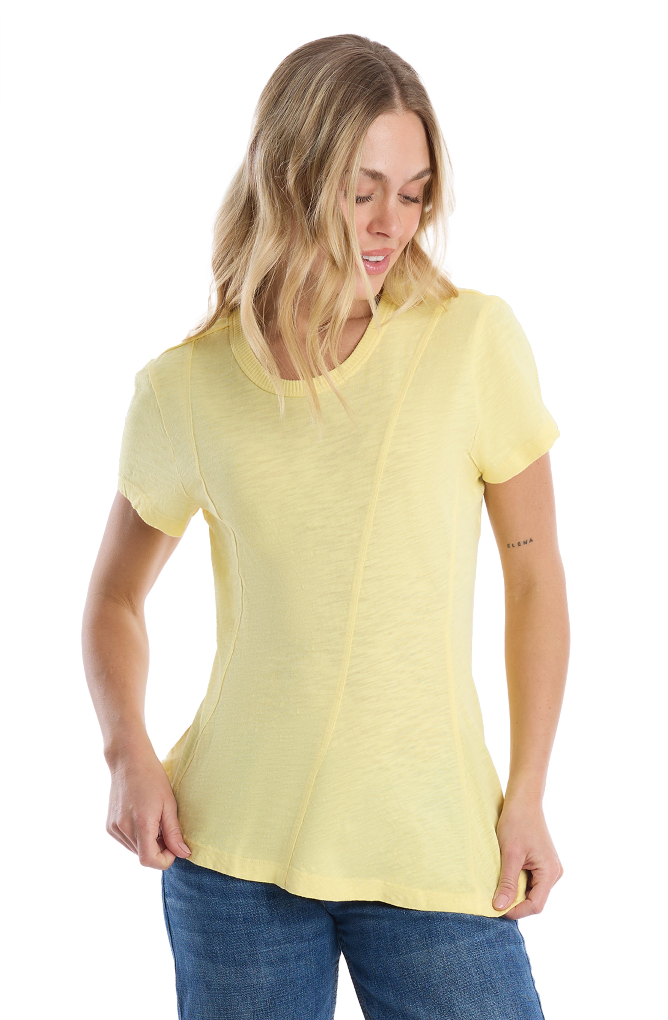 Round neck short sleeve tee