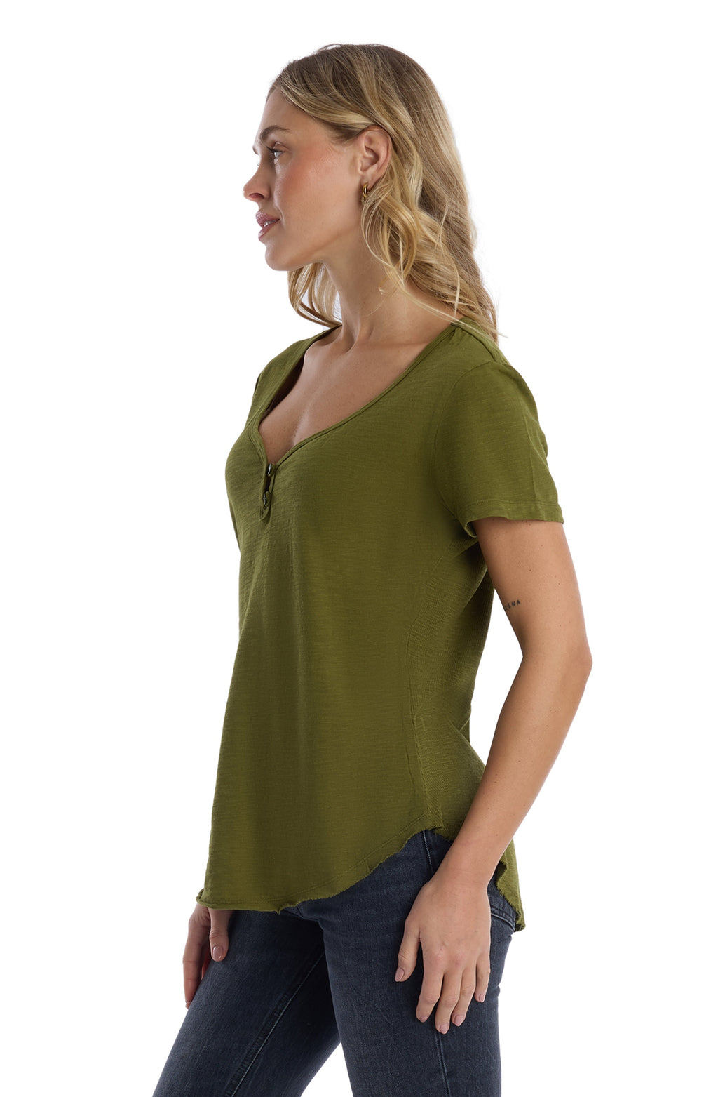 V-neck henley short sleeve