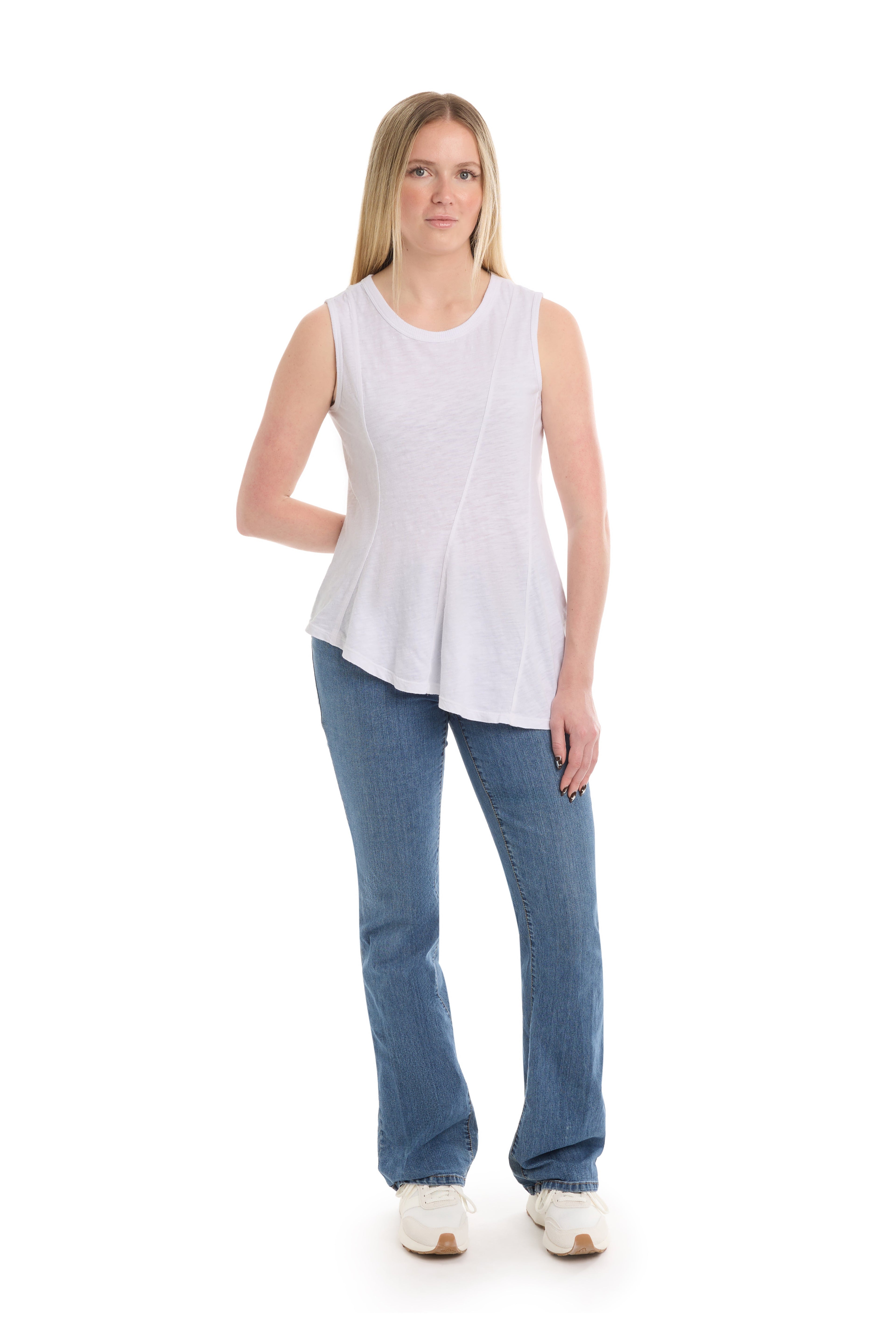 Shell with asymmetric seams