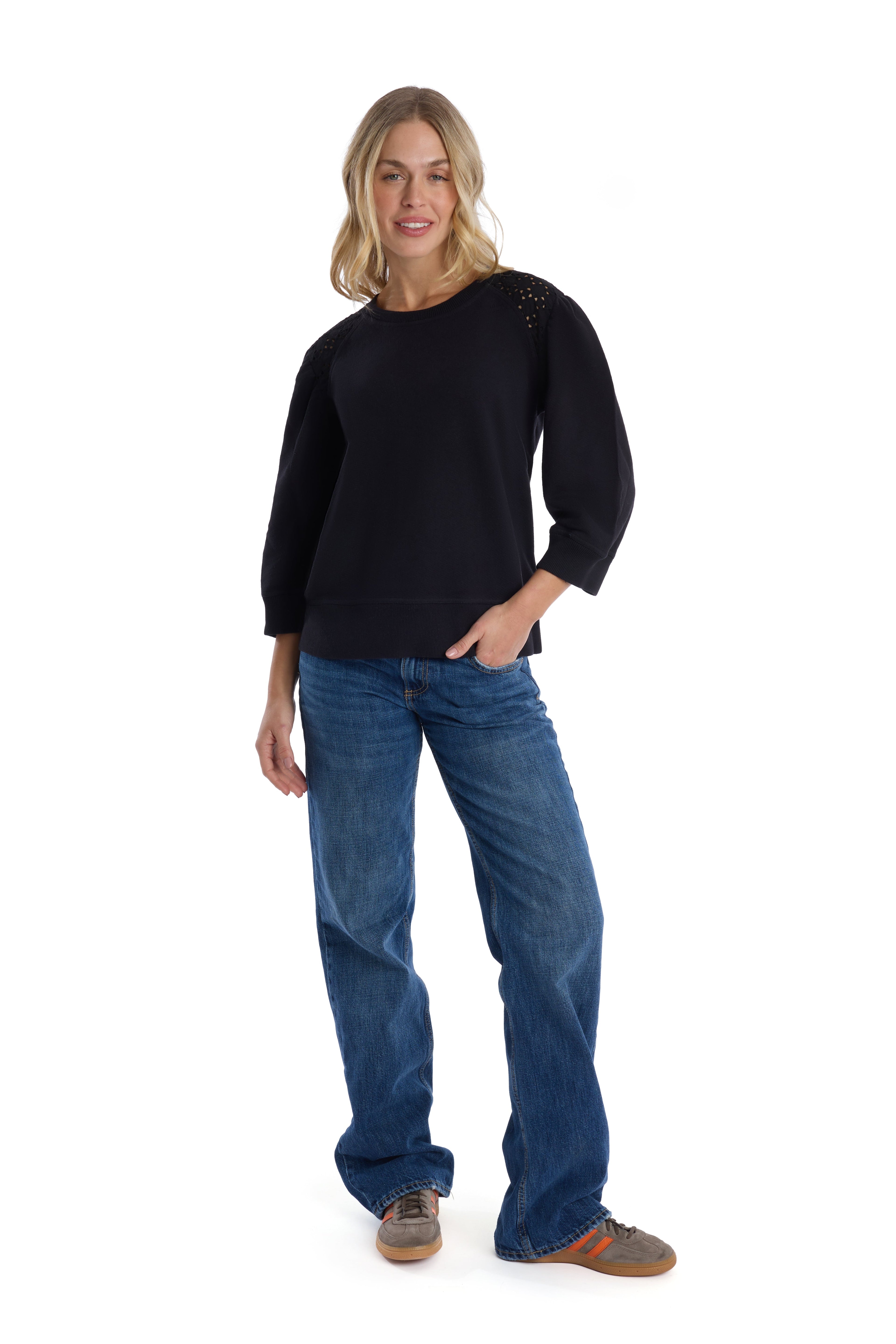 3/4 sleeve with eyelet mix