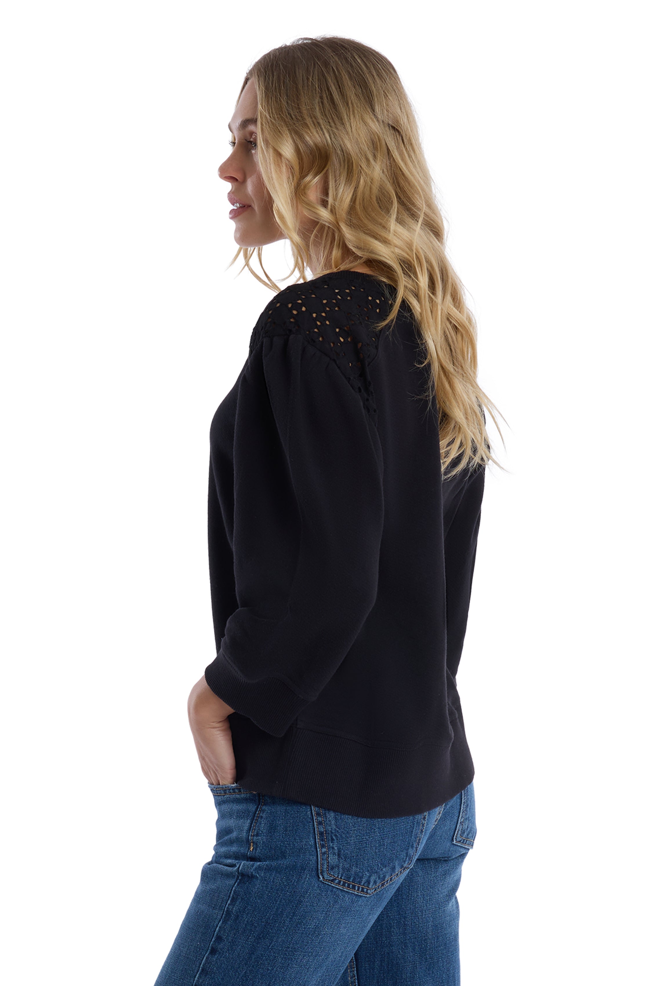 3/4 sleeve with eyelet mix